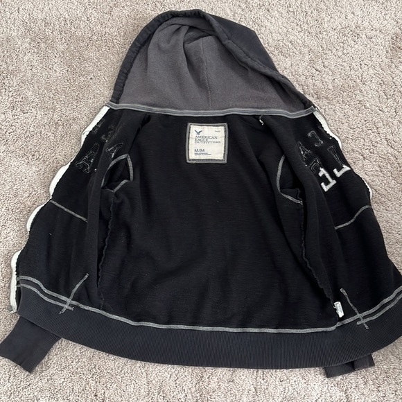 American Eagle Sweatshirt - Picture 5 of 9